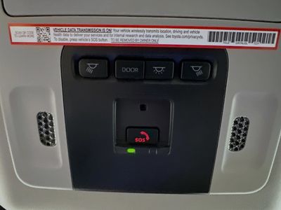 2026 Toyota Camry - Photo 18