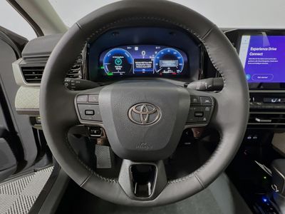 2026 Toyota Camry - Photo 15