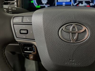2026 Toyota Camry - Photo 16