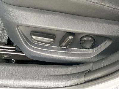 2026 Toyota Camry - Photo 13
