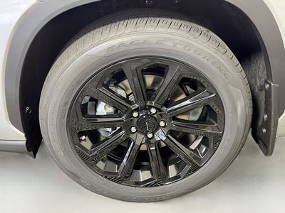 2025 Toyota Highlander - Photo 11
