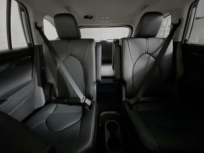 2025 Toyota Highlander - Photo 30