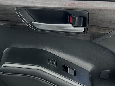 2025 Toyota Highlander - Photo 29