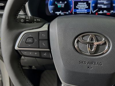 2025 Toyota Highlander - Photo 16