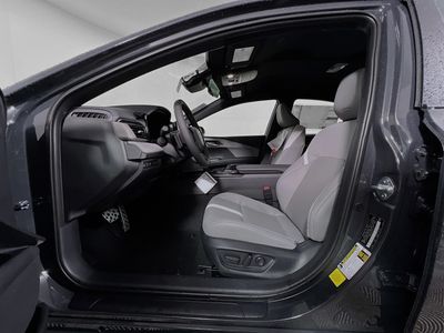 2025 Toyota Camry - Photo 12