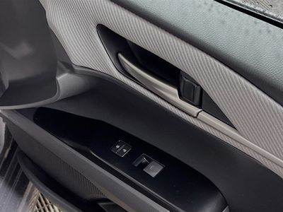 2025 Toyota Camry - Photo 29