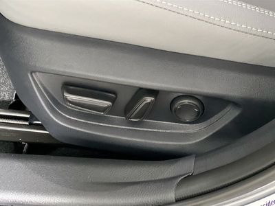 2026 Toyota Camry - Photo 13