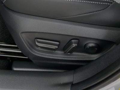 2026 Toyota Corolla Hatchback - Photo 13