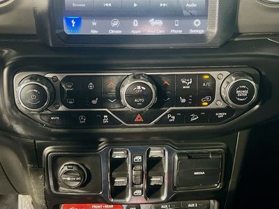 2021 Jeep Wrangler - Photo 22