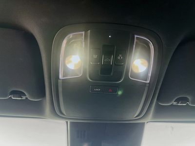 2022 Kia Stinger - Photo 20