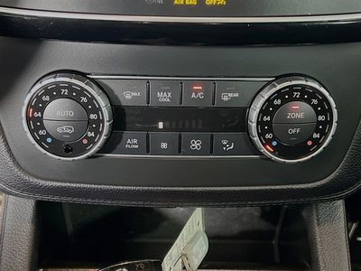 2017 Mercedes-Benz GLE - Photo 23