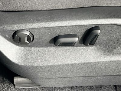 2024 Volkswagen Atlas Cross Sport - Photo 13