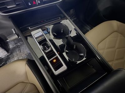 2024 Volkswagen Atlas Cross Sport - Photo 25
