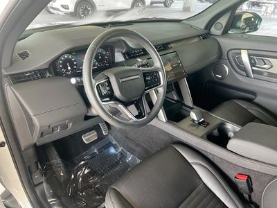 2025 Land Rover Discovery Sport - Photo 11
