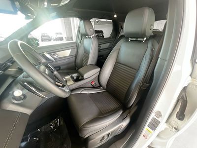 2025 Land Rover Discovery Sport - Photo 10