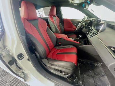 2025 Lexus ES - Photo 30