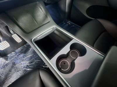 2023 Tesla Model Y - Photo 23