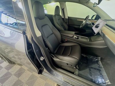 2023 Tesla Model Y - Photo 28