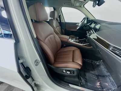 2021 BMW X7 - Photo 30