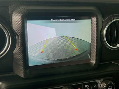 2022 Jeep Wrangler - Photo 22