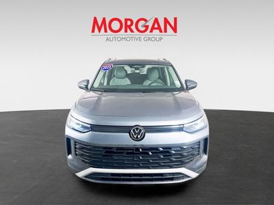 2025 Volkswagen Tiguan - Photo 3