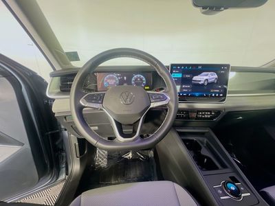 2025 Volkswagen Tiguan - Photo 14