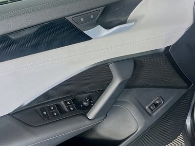 2025 Volkswagen Tiguan - Photo 12