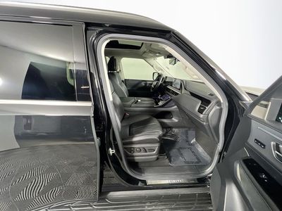 2025 INFINITI QX80 - Photo 30