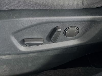 2019 Ford Explorer - Photo 13