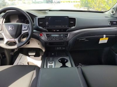 2025 Honda Ridgeline - Photo 17