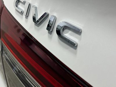 2025 Honda Civic Sedan Hybrid - Photo 9
