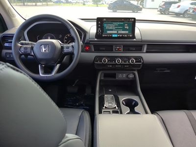 2025 Honda Pilot - Photo 14