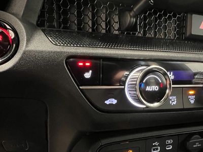 2025 Honda CR-V Hybrid - Photo 18