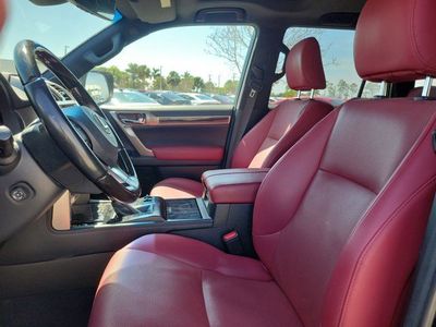 2021 Lexus GX - Photo 16