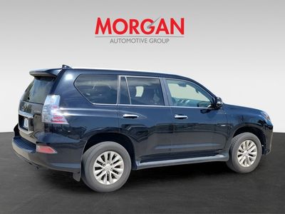 2021 Lexus GX - Photo 3