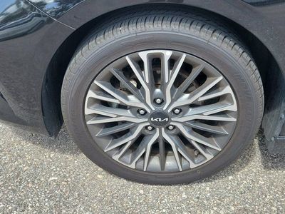 2023 Kia Forte - Photo 8