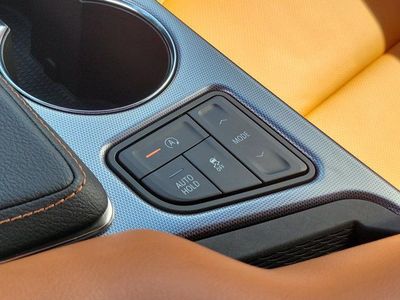 2025 Cadillac CT4 - Photo 34