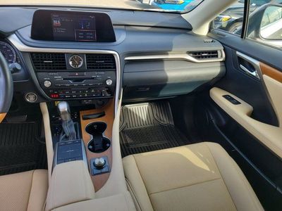 2022 Lexus RX - Photo 18