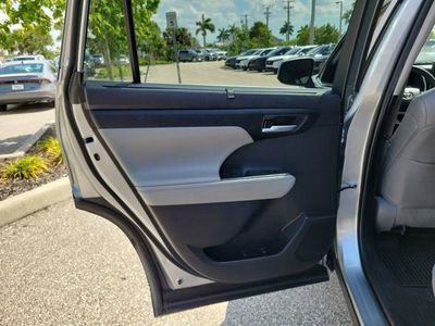 2023 Toyota Highlander - Photo 16