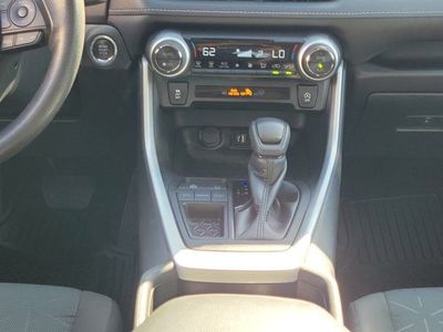 2024 Toyota RAV4 - Photo 19