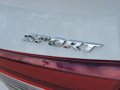 2025 Honda Civic Sedan Hybrid - Photo 13