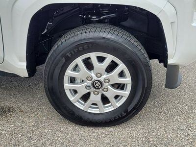 2025 Toyota Tacoma 4WD - Photo 7