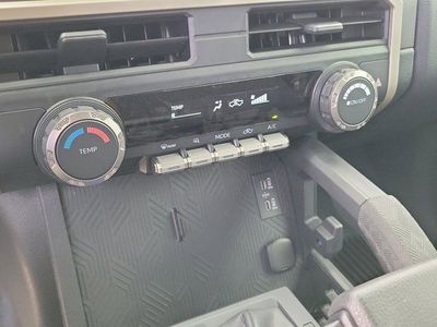 2025 Toyota Tacoma 4WD - Photo 29