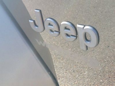 2022 Jeep Wrangler - Photo 11