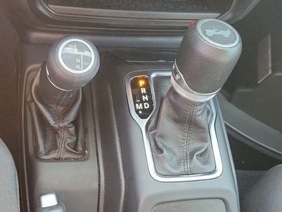 2022 Jeep Wrangler - Photo 25