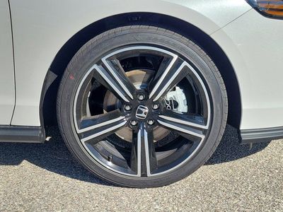 2026 Honda Accord Hybrid - Photo 9