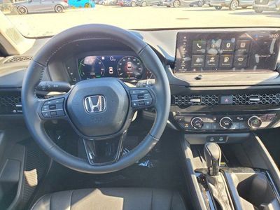 2025 Honda Accord Hybrid - Photo 13