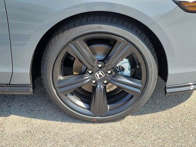 2026 Honda Accord Hybrid - Photo 9