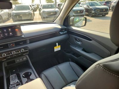 2026 Honda Pilot - Photo 15