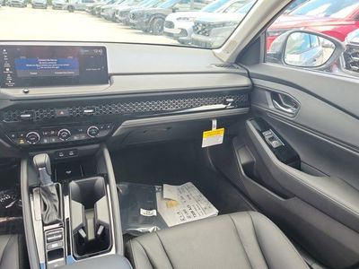 2026 Honda Accord Hybrid - Photo 18